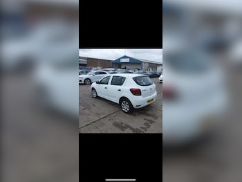 Used Dacia Sandero 2017 for sale - 75451084: Photo