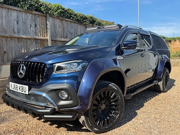 Used Mercedes-Benz X Class 2019 for sale - 79563549: Photo