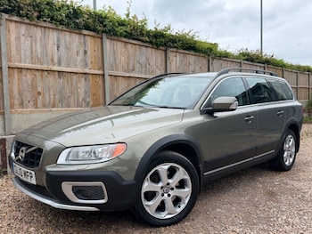 Used Volvo XC70 2010 for sale - 79563556: Photo