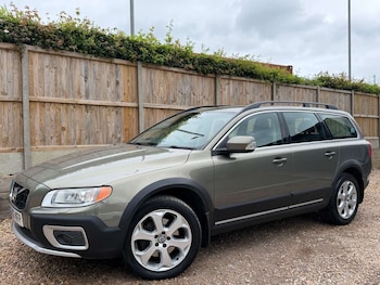 Used Volvo XC70 2010 for sale - 79563556: Photo