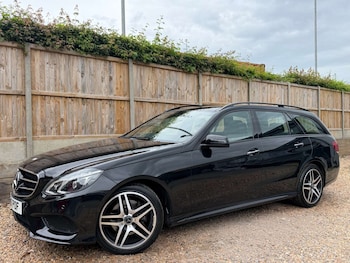 Used Mercedes-Benz E Class 2016 for sale - 79563561: Photo