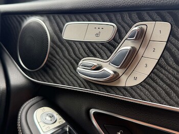 Used Mercedes-Benz GLC 2017 for sale - 79563566: Photo