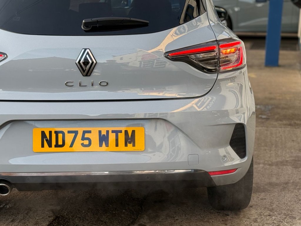 Used Renault Clio 2025 for sale - 77179515: Photo 32