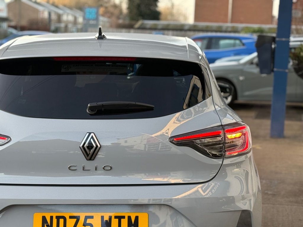 Used Renault Clio 2025 for sale - 77179515: Photo 33