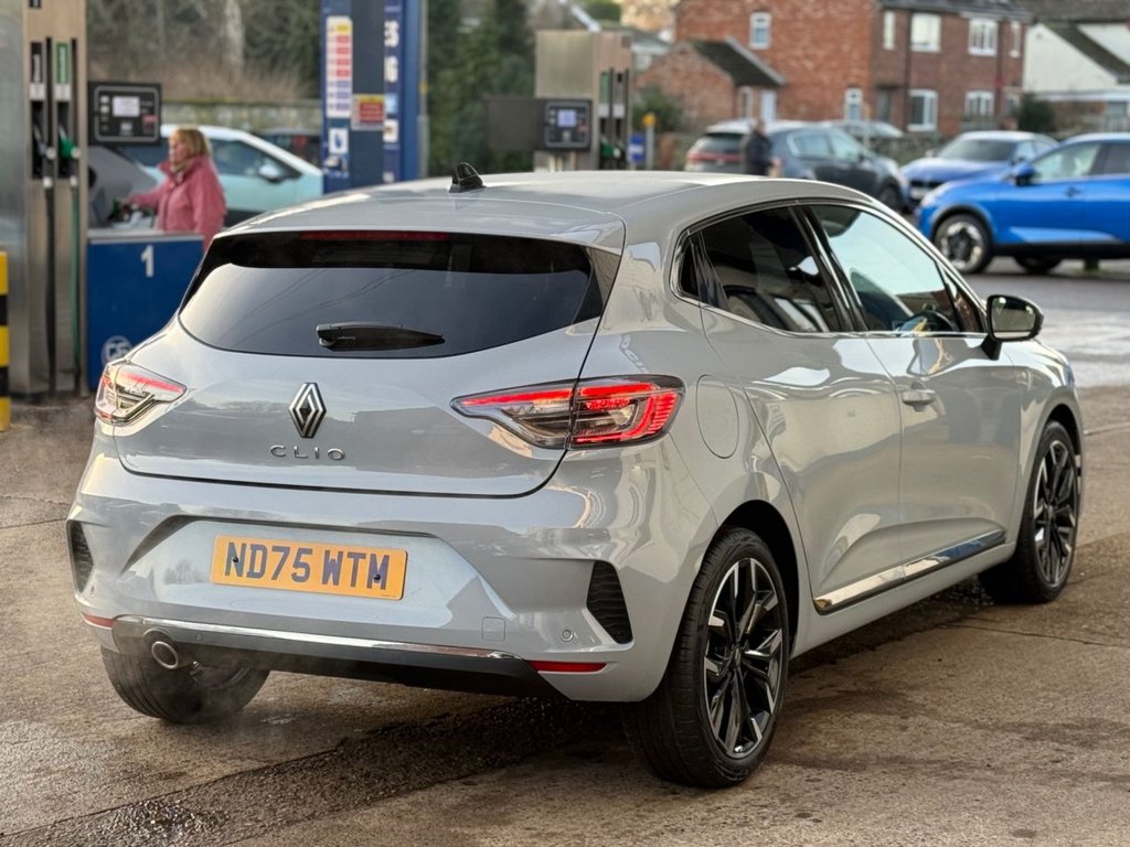 Used Renault Clio 2025 for sale - 77179515: Photo 37