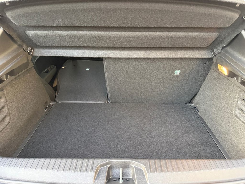 Used Renault Clio 2025 for sale - 77179515: Photo 41