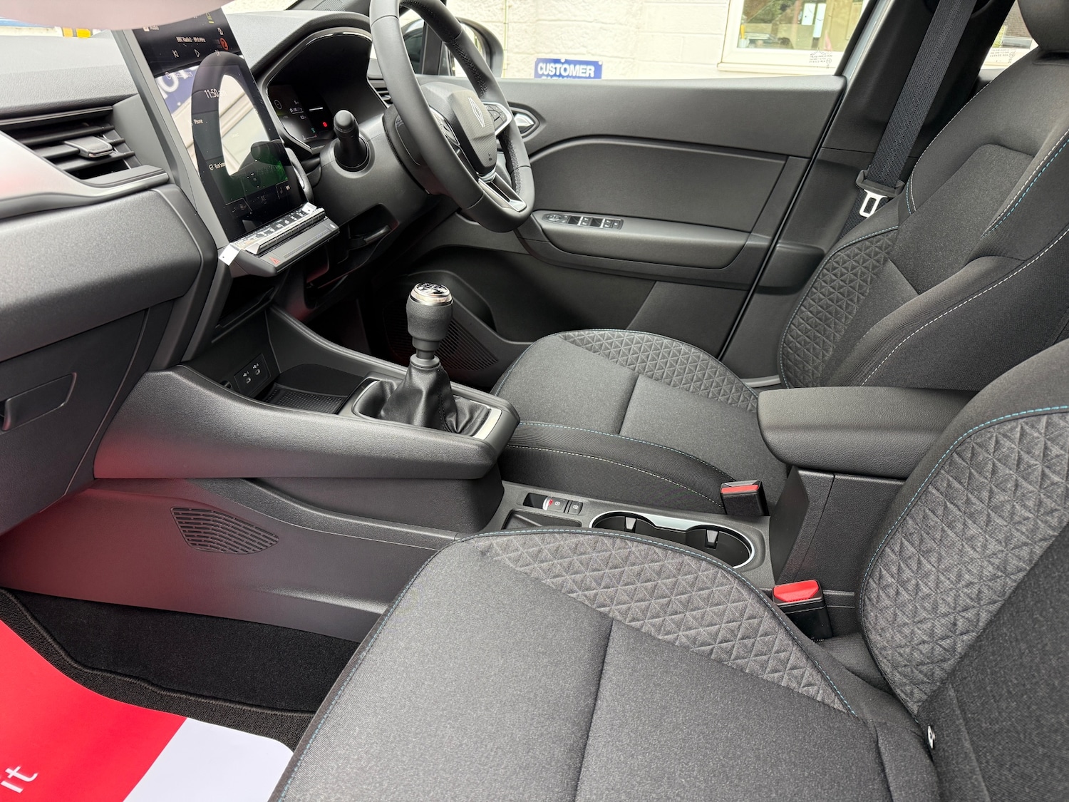 Used Renault Captur 2025 for sale - 76172244: Photo 8