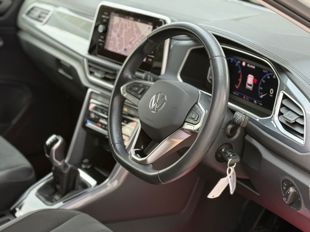 Used Volkswagen T-Roc 2022 for sale - 77179470: Photo 8