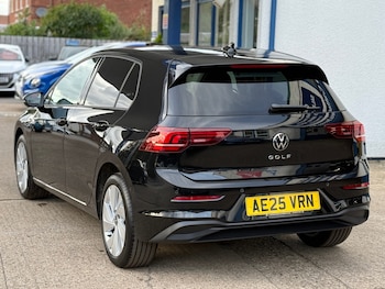 Used Volkswagen Golf 2025 for sale - 76242787: Photo 4