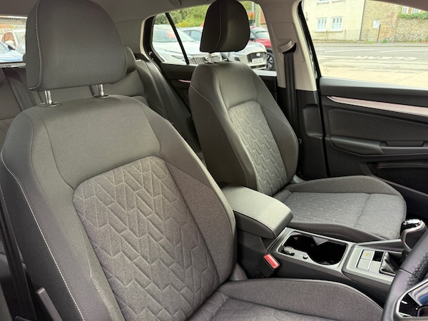 Used Volkswagen Golf 2025 for sale - 76242787: Photo 64