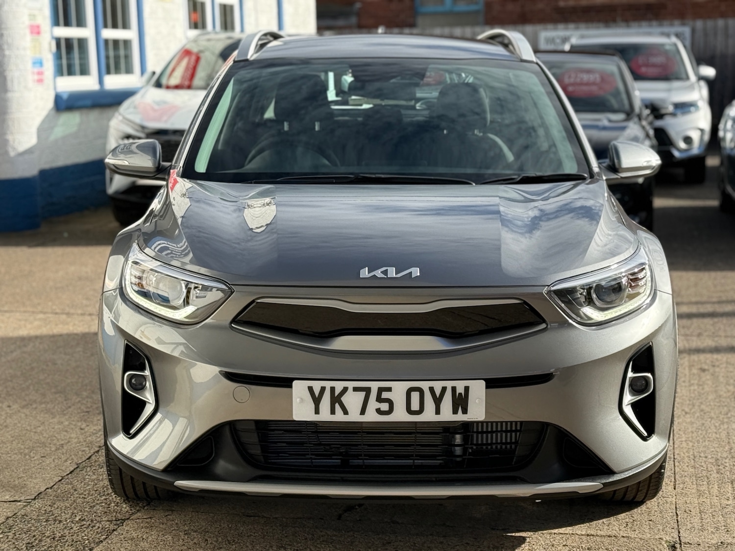 Used Kia Stonic 2025 for sale - 76384643: Photo 2