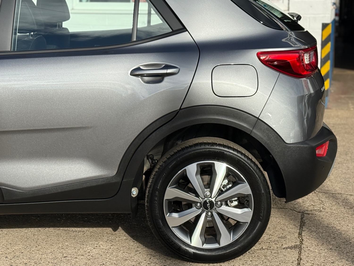 Used Kia Stonic 2025 for sale - 76384643: Photo 26