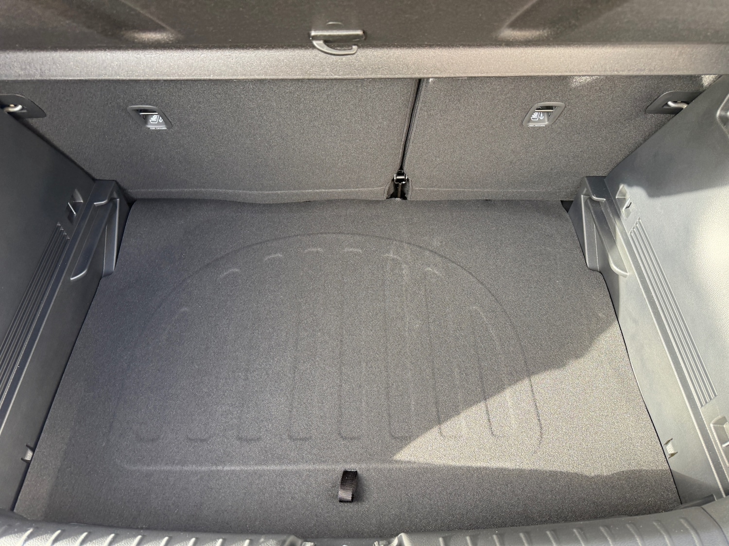 Used Kia Stonic 2025 for sale - 76384643: Photo 39