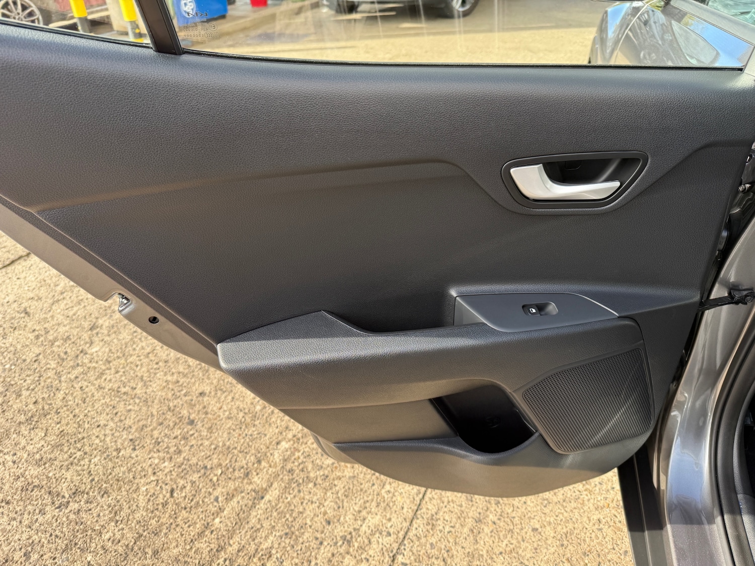 Used Kia Stonic 2025 for sale - 76384643: Photo 47