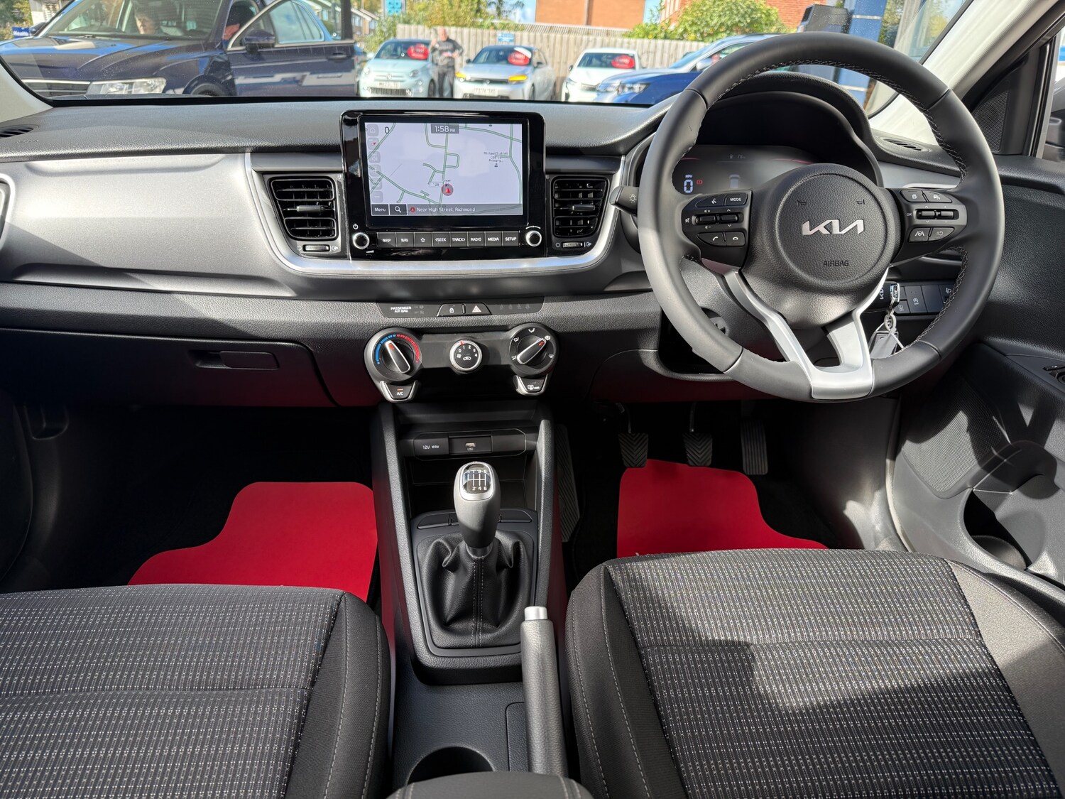 Used Kia Stonic 2025 for sale - 76384643: Photo 50