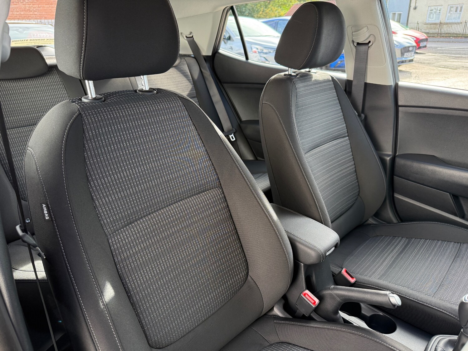 Used Kia Stonic 2025 for sale - 76384643: Photo 61