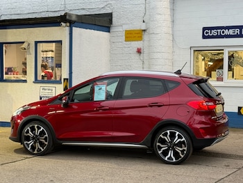 Used Ford Fiesta 2021 for sale - 76959876: Photo