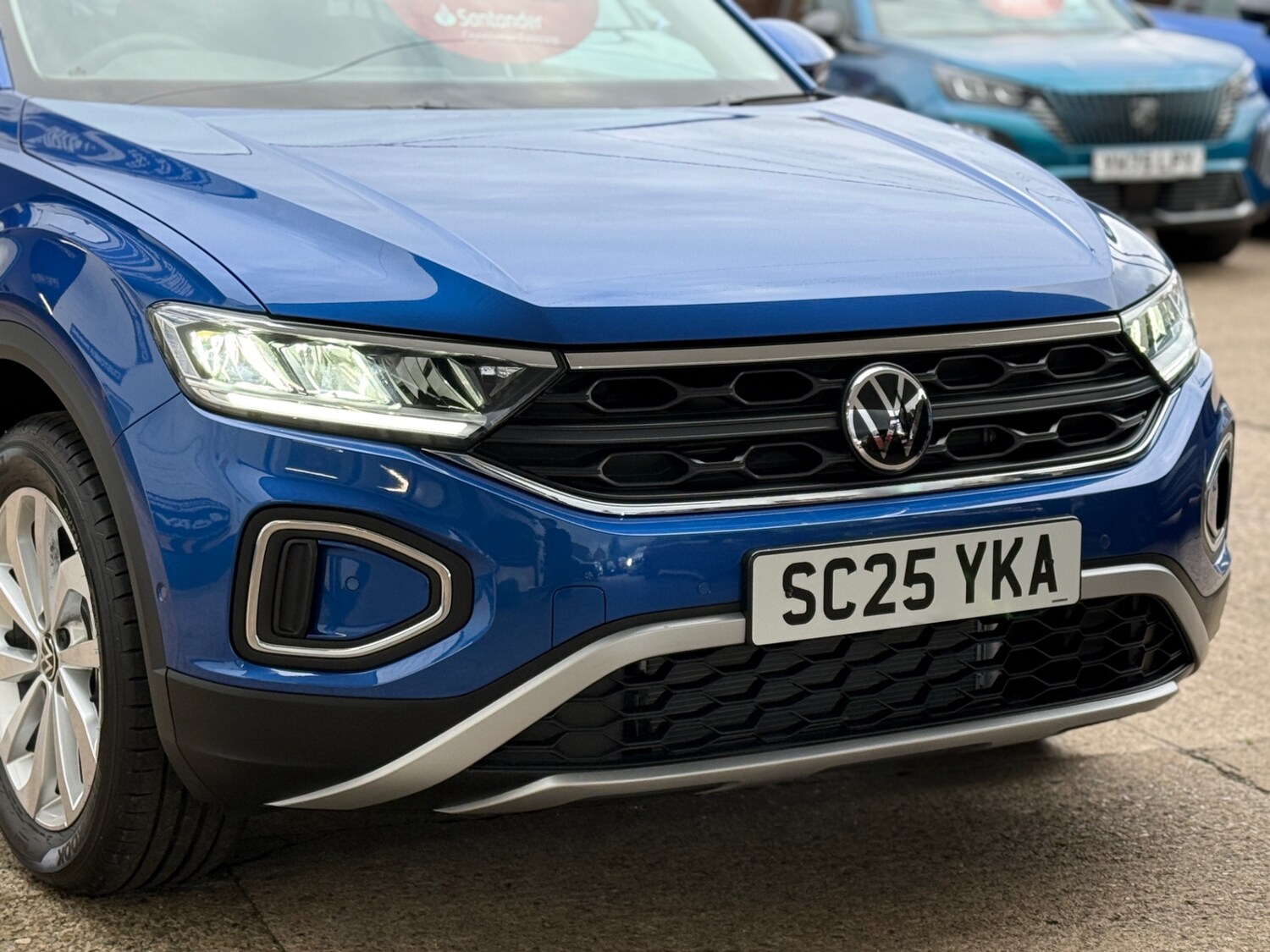 Used Volkswagen T-Roc 2025 for sale - 76391196: Photo 13