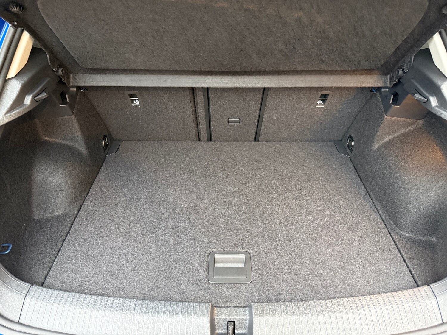 Used Volkswagen T-Roc 2025 for sale - 76391196: Photo 39