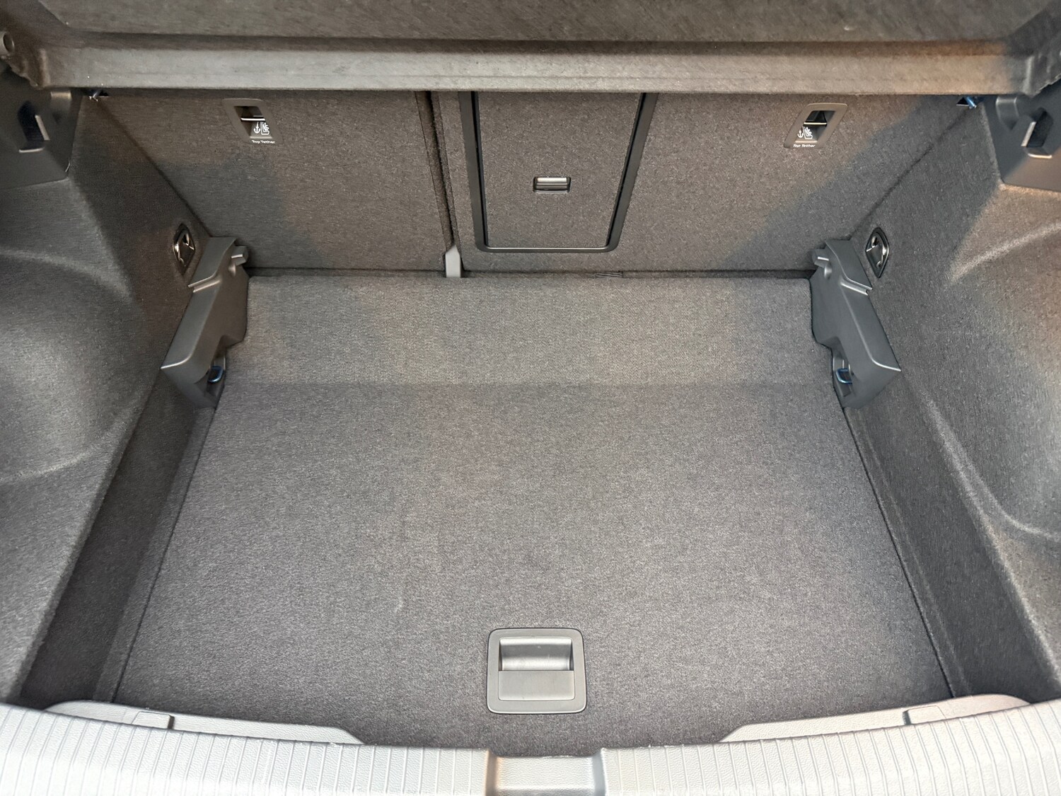 Used Volkswagen T-Roc 2025 for sale - 76391196: Photo 40