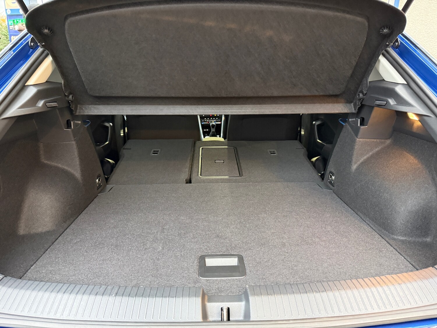 Used Volkswagen T-Roc 2025 for sale - 76391196: Photo 43