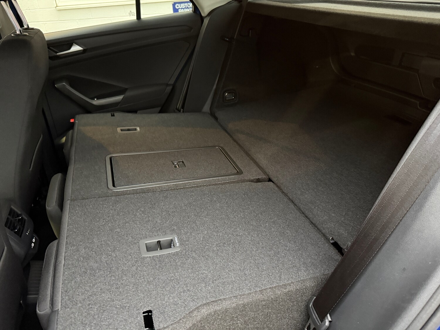 Used Volkswagen T-Roc 2025 for sale - 76391196: Photo 44