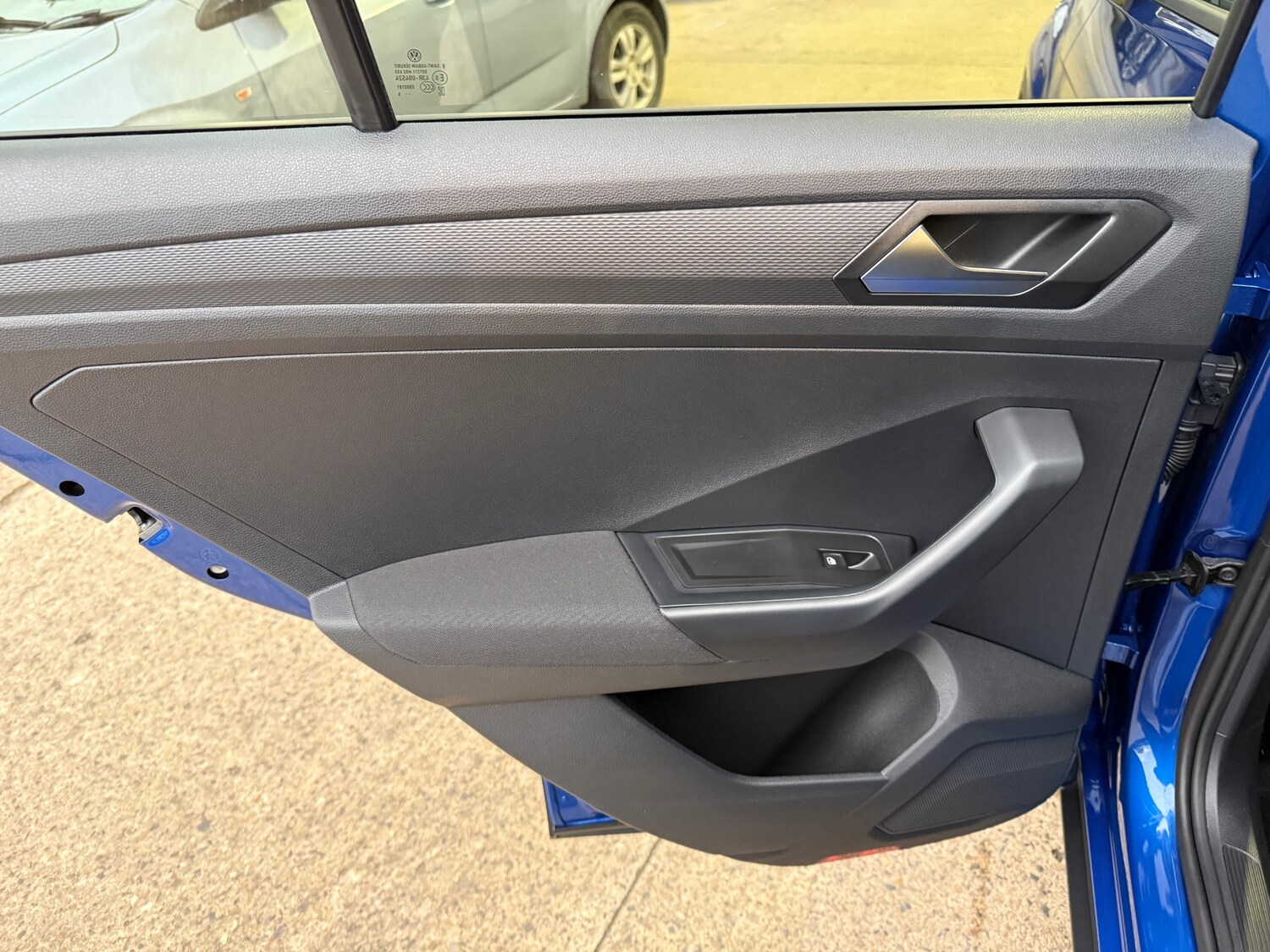 Used Volkswagen T-Roc 2025 for sale - 76391196: Photo 49