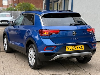 Used Volkswagen T-Roc 2025 for sale - 76391196: Photo