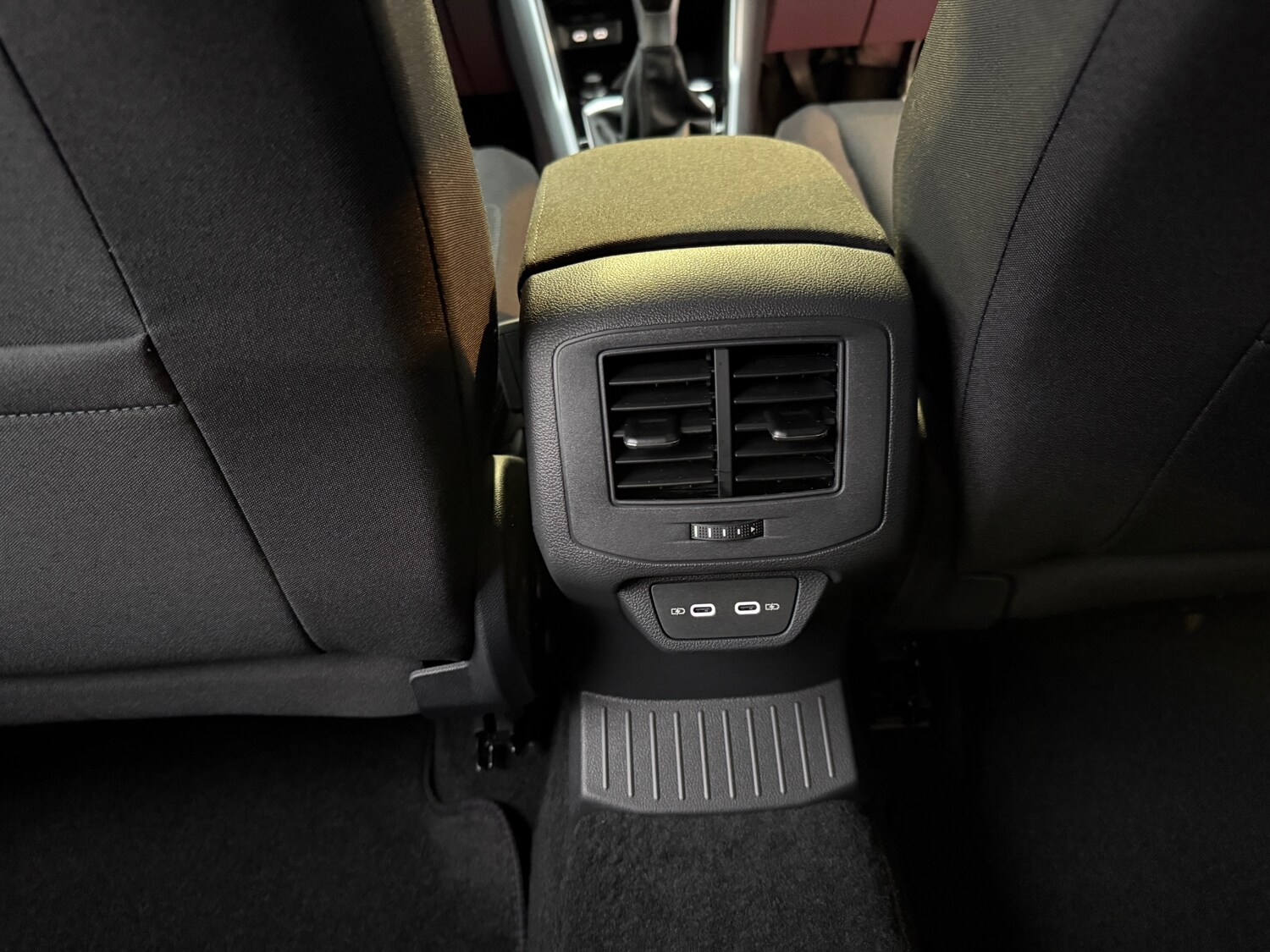 Used Volkswagen T-Roc 2025 for sale - 76391196: Photo 51