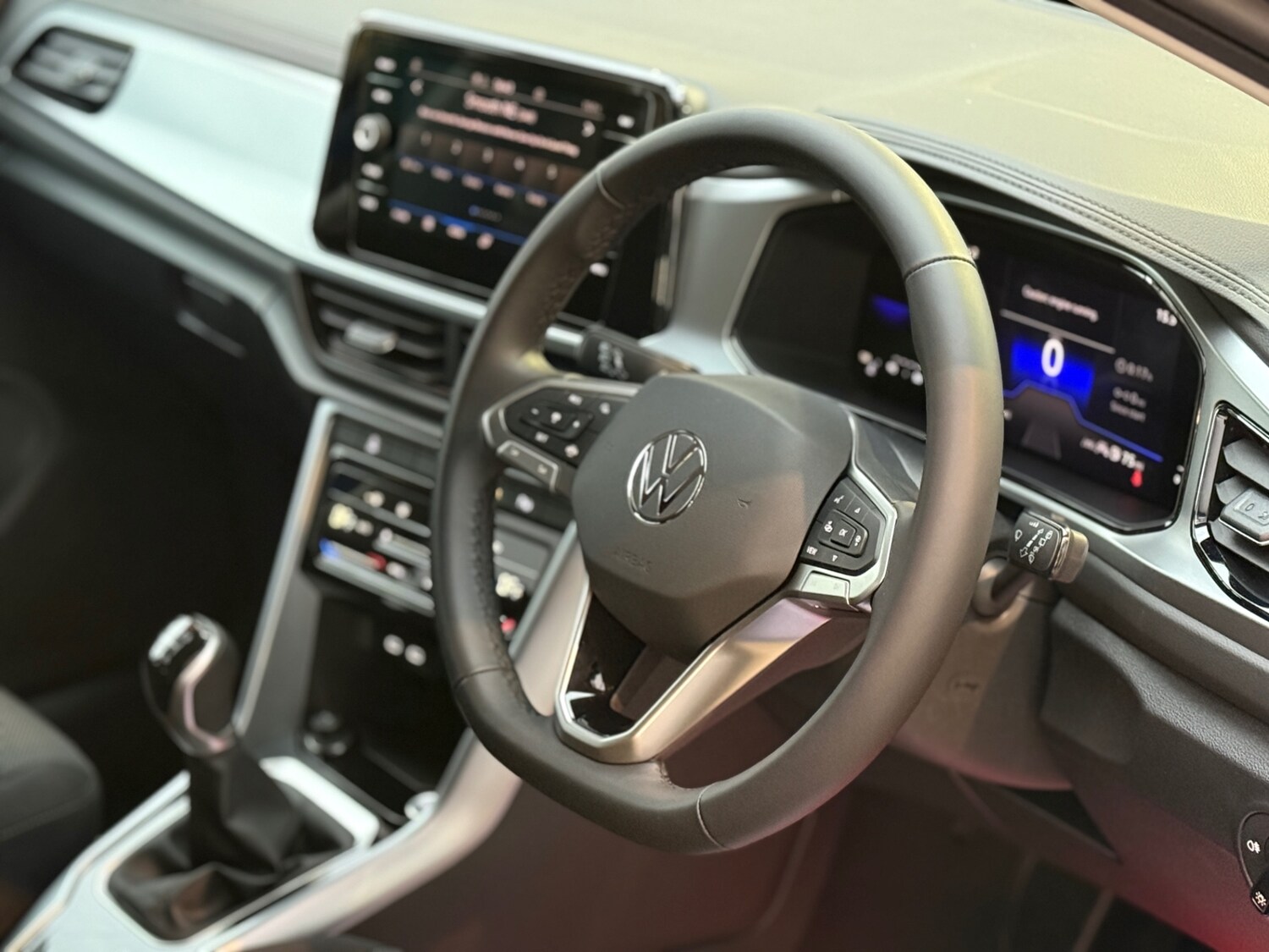 Used Volkswagen T-Roc 2025 for sale - 76391196: Photo 61