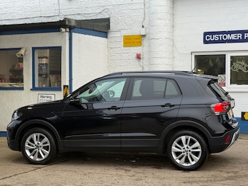 Used Volkswagen T-Cross 2024 for sale - 76959748: Photo