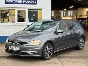 Used Volkswagen Golf 2019 for sale - 77046452: Photo