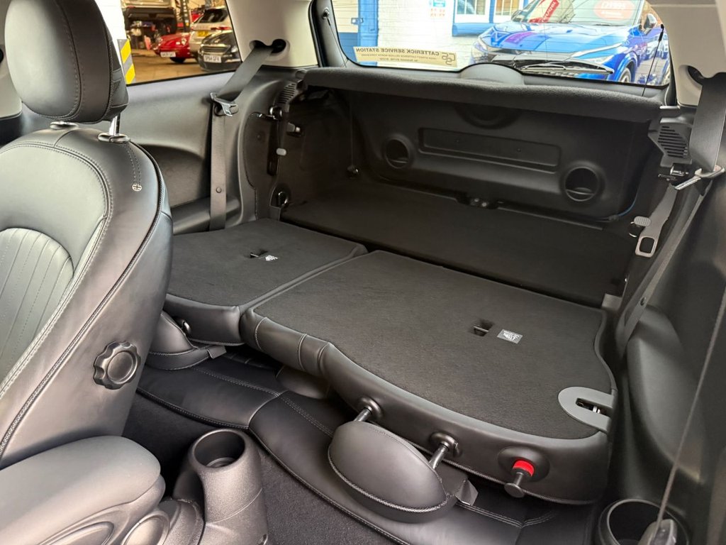 Used MINI Hatch 2019 for sale - 77693579: Photo 44