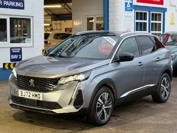 2022 (72) - 1.5BlueHDi Allure Premium+, UNDER 16900 MILES, FULL PEUGEOT SERVICE HISTORY 5-Door