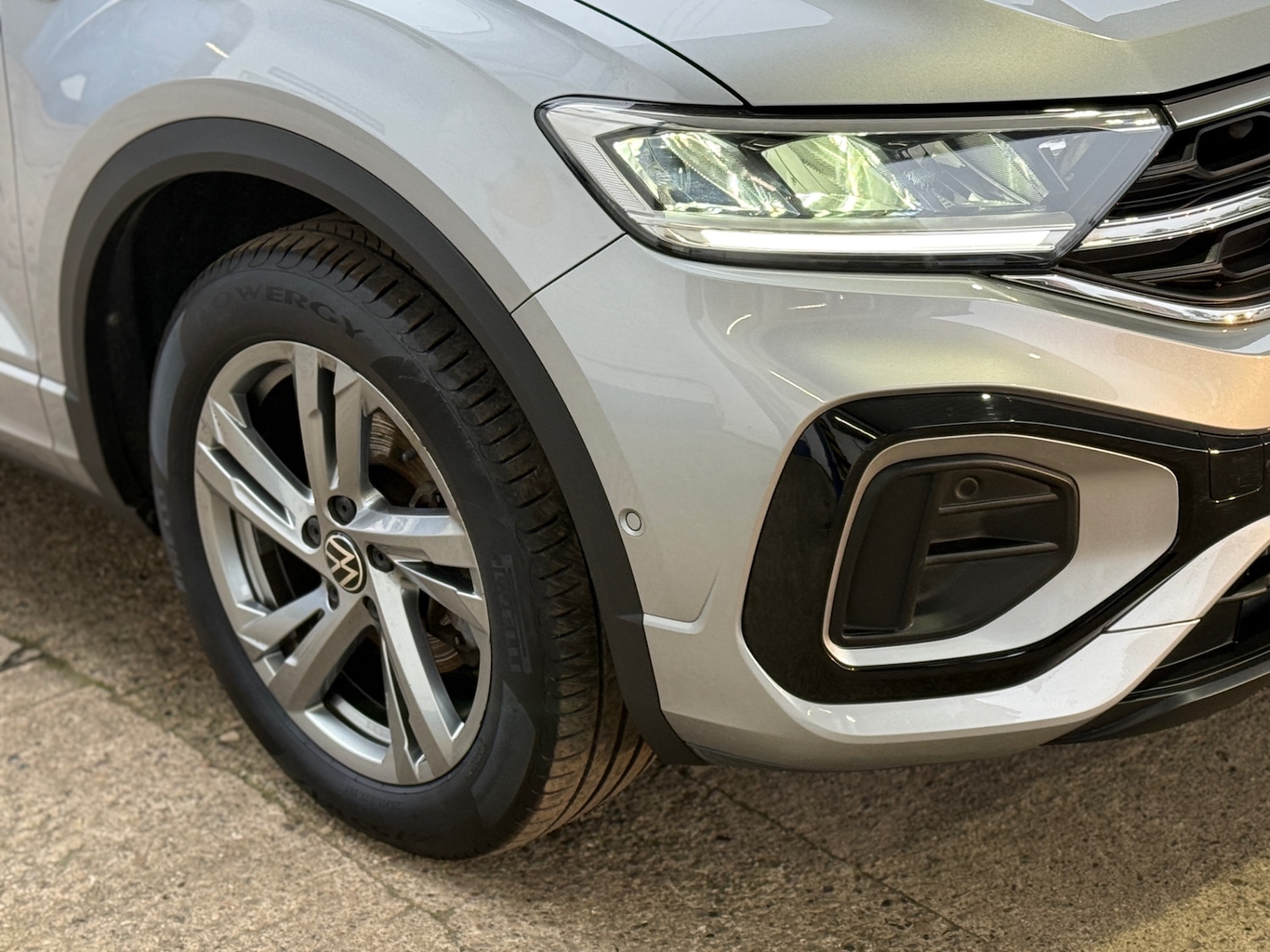 Used Volkswagen T-Roc 2022 for sale - 77001255: Photo 14