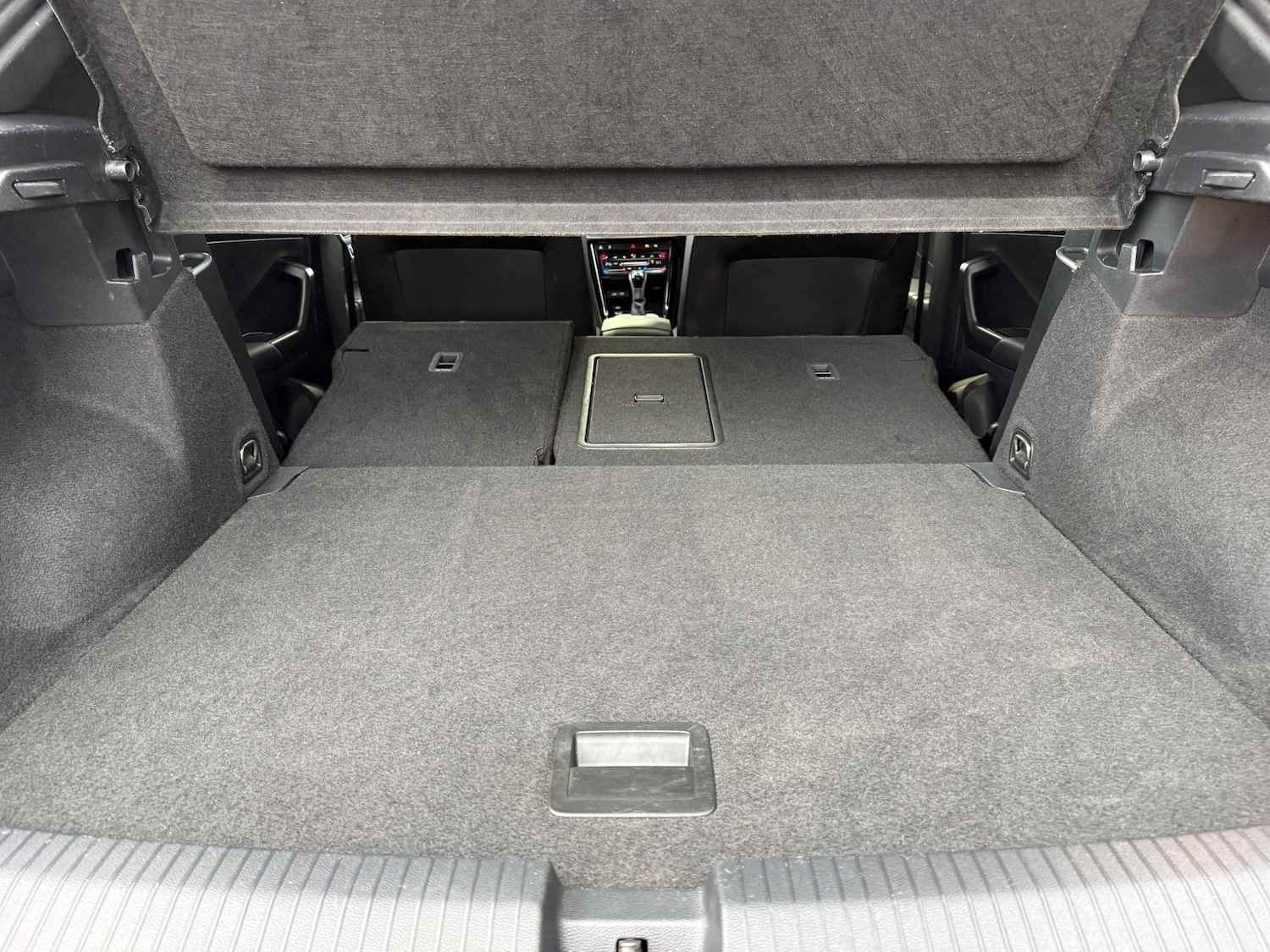 Used Volkswagen T-Roc 2022 for sale - 77001255: Photo 39