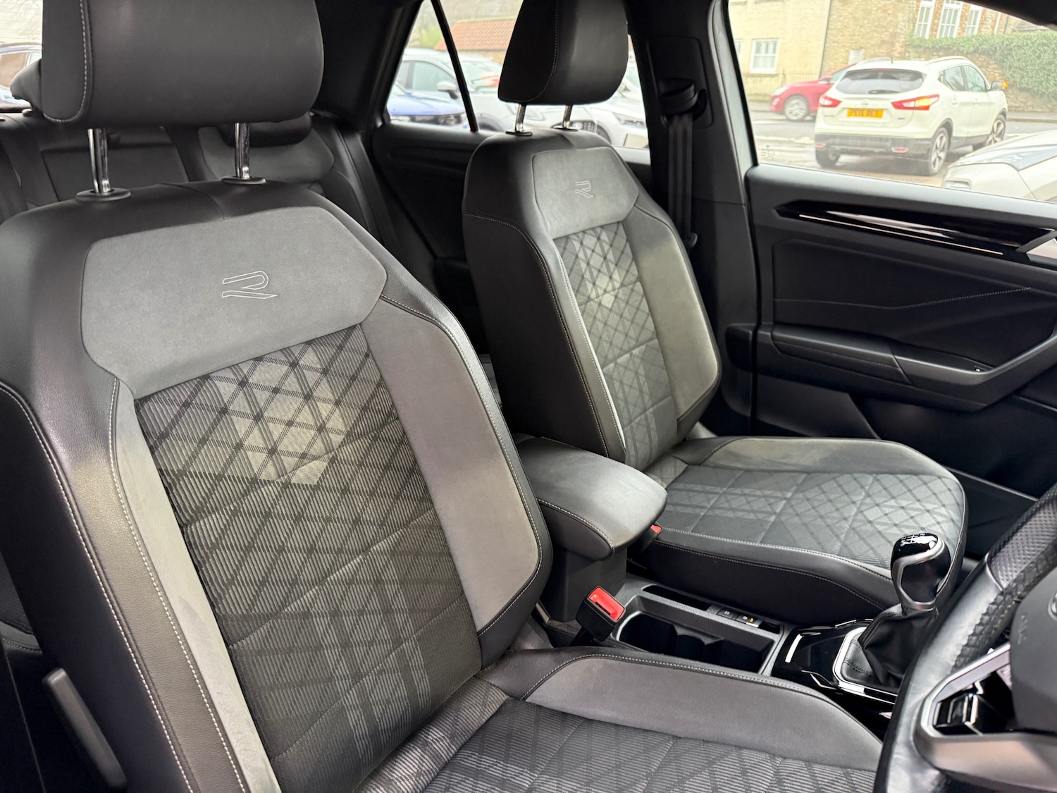 Used Volkswagen T-Roc 2022 for sale - 77001255: Photo 57