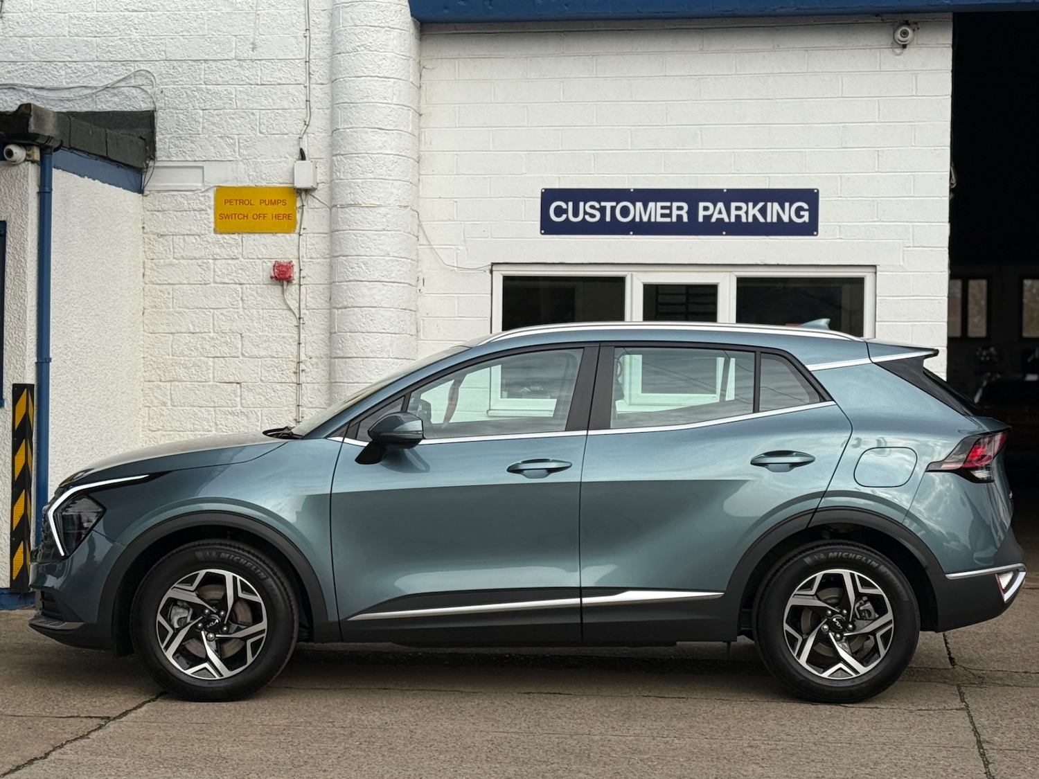 Used Kia Sportage 2025 for sale - 76492305: Photo 3