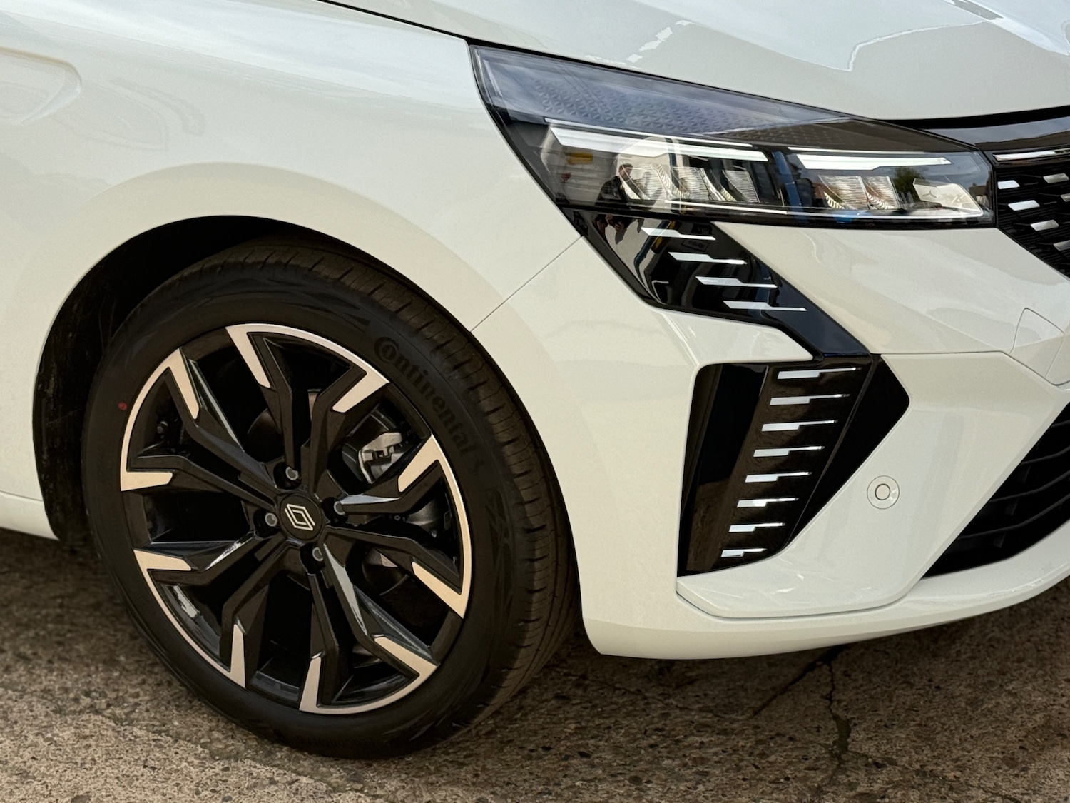 Used Renault Clio 2025 for sale - 76242844: Photo 14