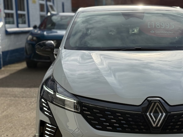 Used Renault Clio 2025 for sale - 76242844: Photo 17