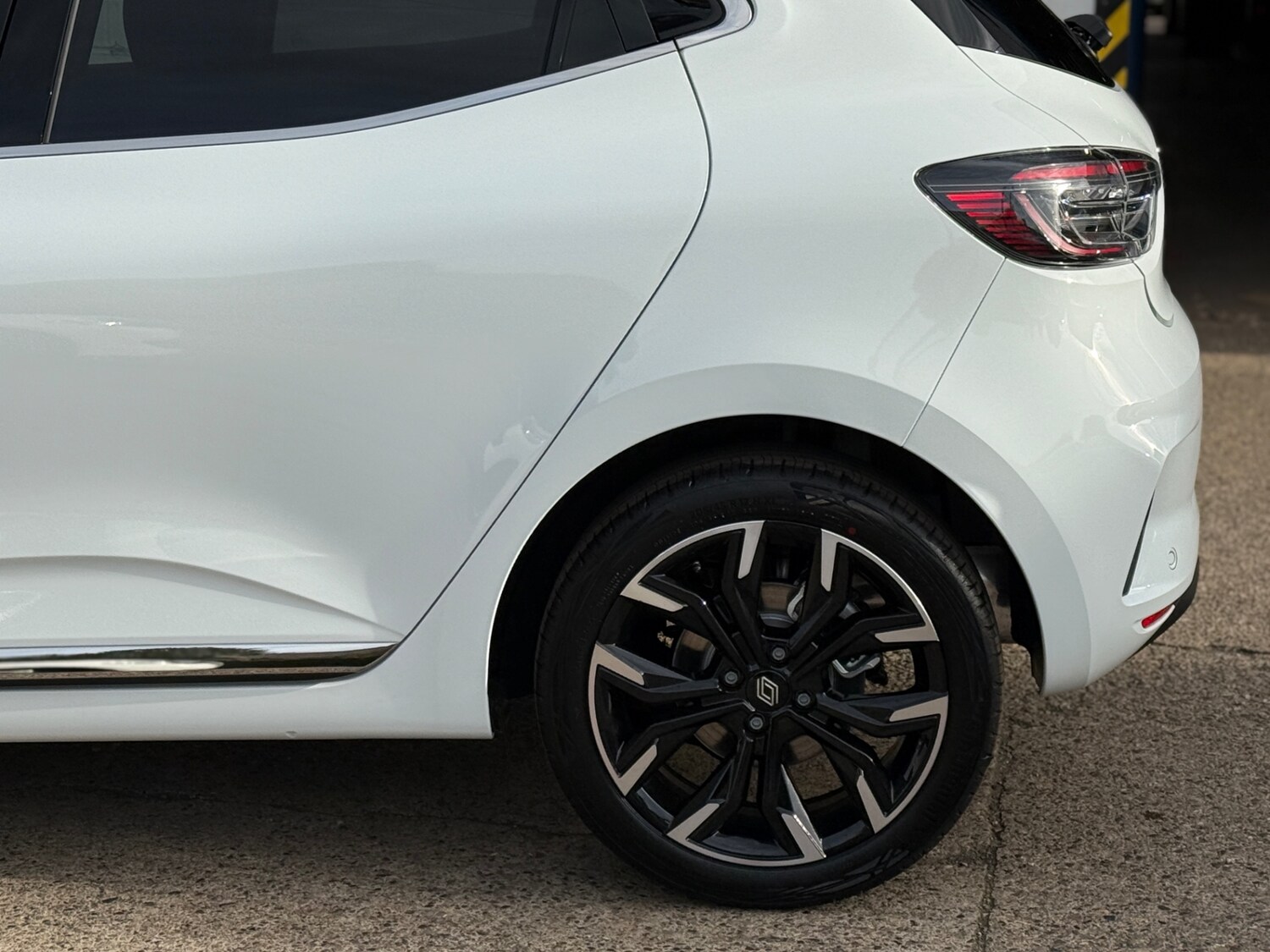 Used Renault Clio 2025 for sale - 76242844: Photo 26