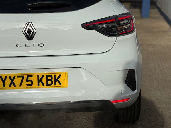 Used Renault Clio 2025 for sale - 76242844: Photo 33