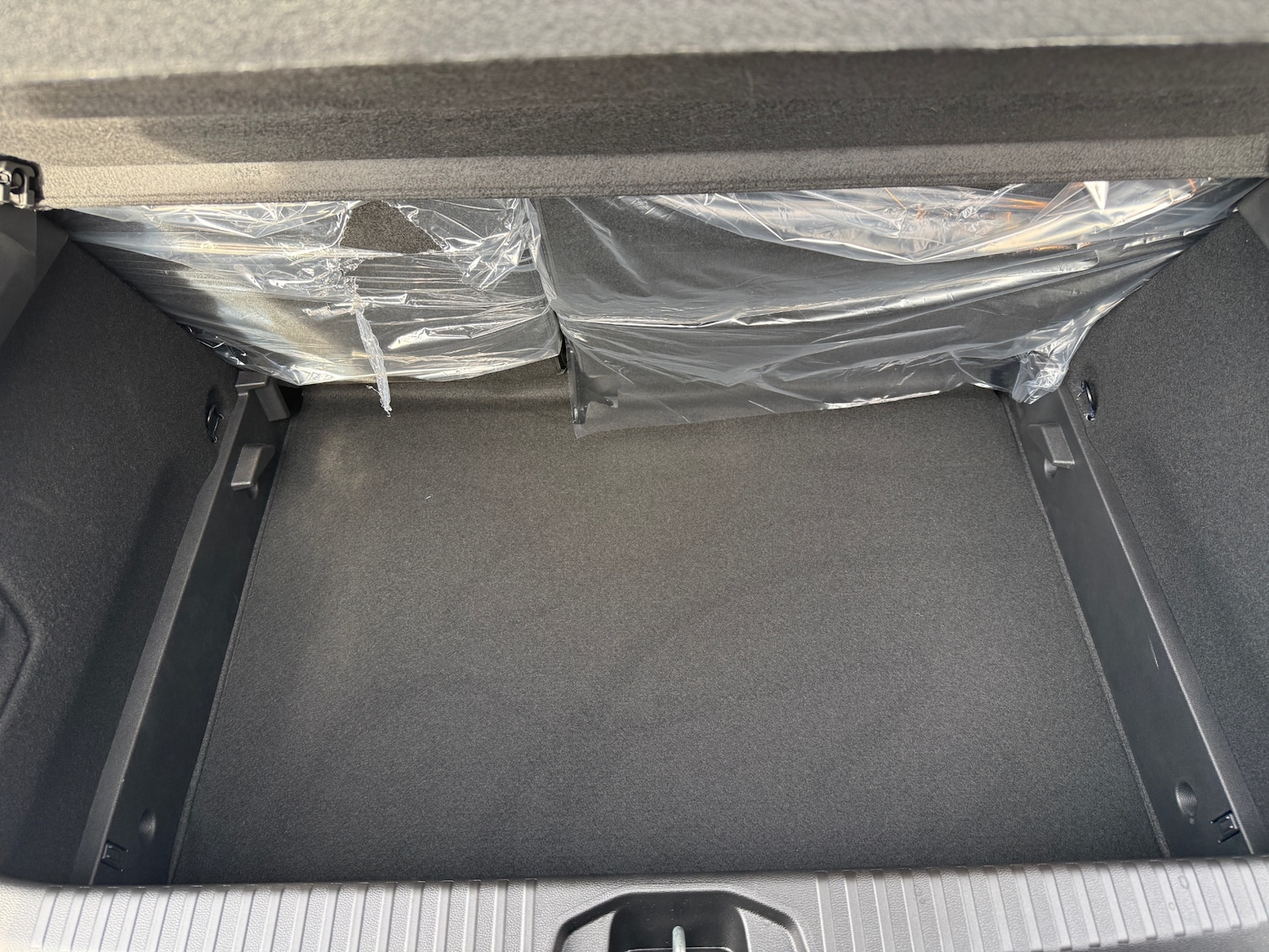 Used Renault Clio 2025 for sale - 76242844: Photo 40