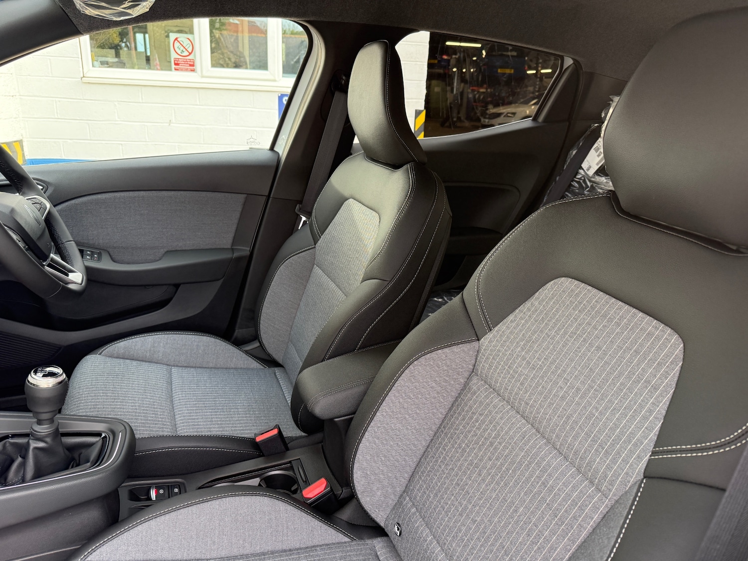 Used Renault Clio 2025 for sale - 76242844: Photo 50