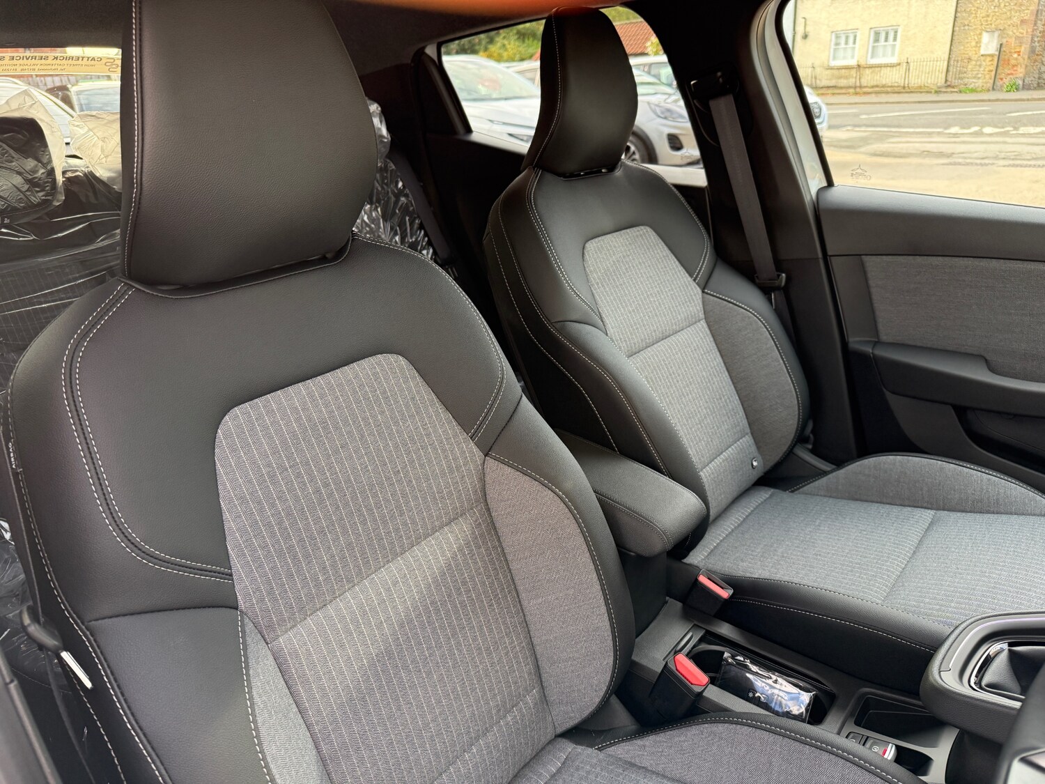 Used Renault Clio 2025 for sale - 76242844: Photo 58