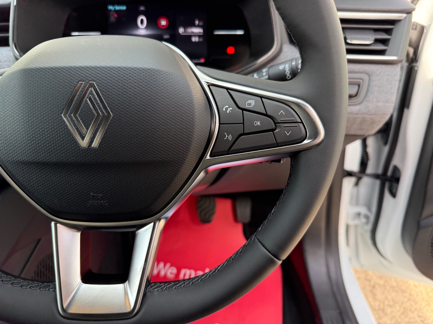 Used Renault Clio 2025 for sale - 76242844: Photo 61