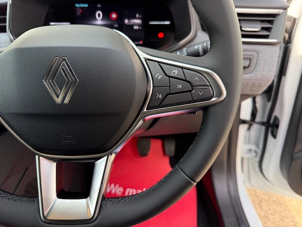 Used Renault Clio 2025 for sale - 76242844: Photo 61