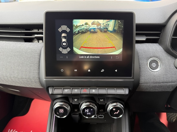Used Renault Clio 2025 for sale - 76242844: Photo 64