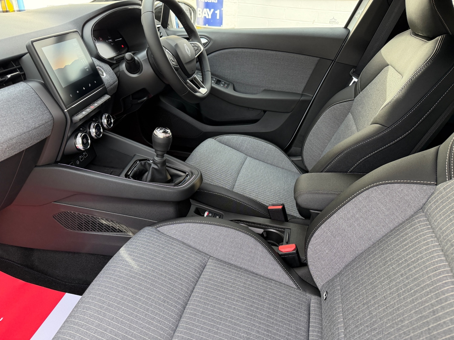 Used Renault Clio 2025 for sale - 76242844: Photo 8