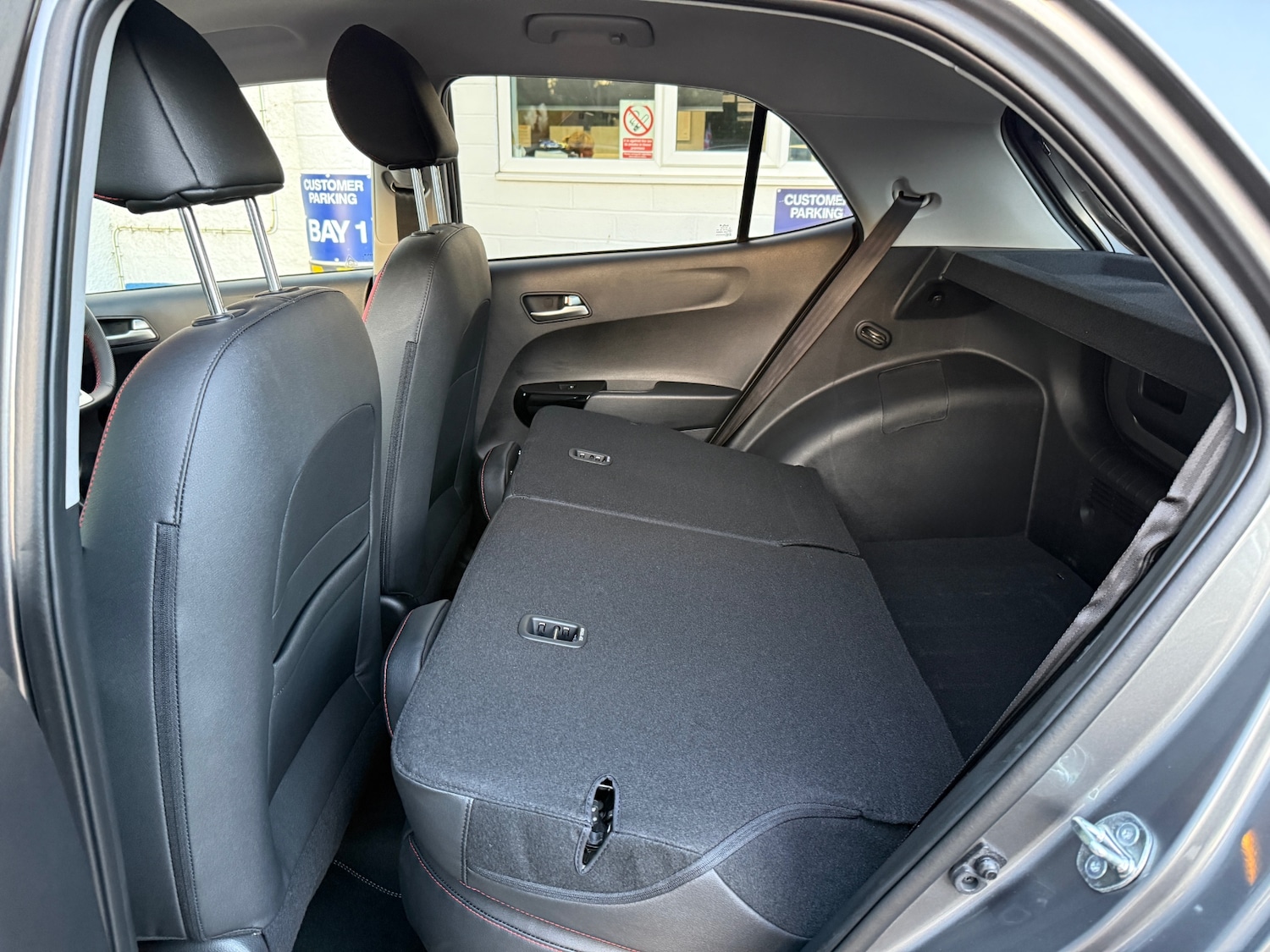 Used Kia Picanto 2023 for sale - 76650295: Photo 44